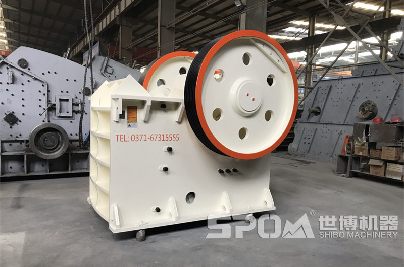 中硬礦石破碎機，顎式破碎機
